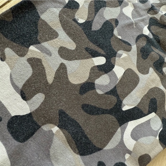 Nike Monochrome Camo Leggings Women’s Size Small - Picture 11 of 11